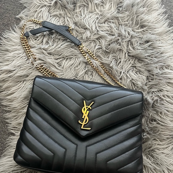 Yves Saint Laurent Black Chevron Lou Lou bag - Picture 1 of 11